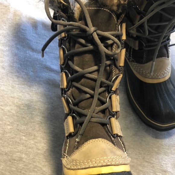 Sorel Joan of Arctic Waterproof Boots - Picture 3 of 10